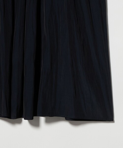 UNITED ARROWS（ユナイテッドアローズ）の「ボリューム ギャザー ワンピース（ワンピース・レディース・ネイビー/ダークグレー・38/36）」の6枚目の写真