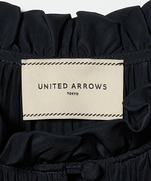 UNITED ARROWS（ユナイテッドアローズ）の「ボリューム ギャザー ワンピース（ワンピース・レディース・ネイビー/ダークグレー・38/36）」の12枚目の写真