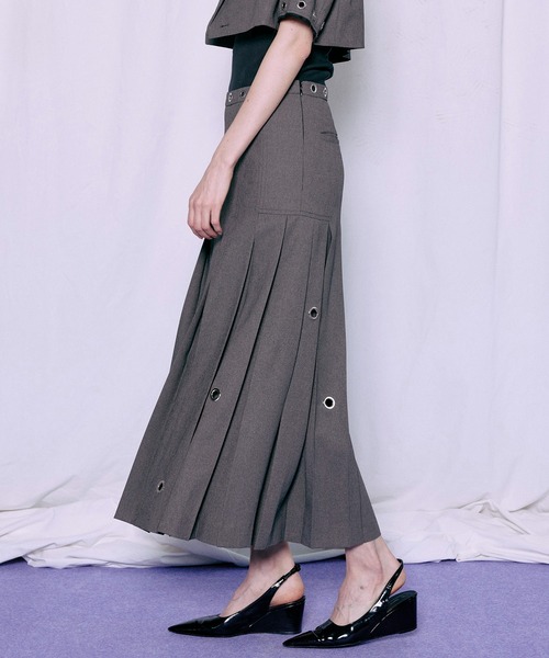 MAISON SPECIAL(メゾンスペシャル)の「Eyelet Pleated Skirt/アイレットプリーツスカート(スカート・レディース・ブラック/グレー・36/38)」の3枚目の写真
