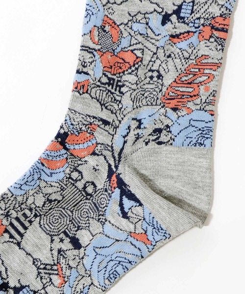 ScoLar（スカラー）の「88J18810：宇宙柄とスカラー柄ソックス（ソックス/靴下・レディース・ブラック/グレー・FREE）」の5枚目の写真