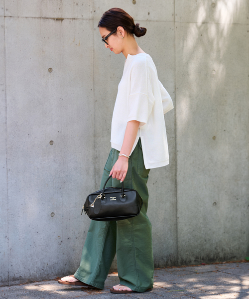 FRAMeWORK（フレームワーク）の「≪WEB限定 /追加≫YOUNGOLSEN /ヤングアンドオルセン 別注 CHARM WIDE BOTTLE BAG（ショルダーバッグ・レディース・ブラウン/ブラック・FREE）」の10枚目の写真