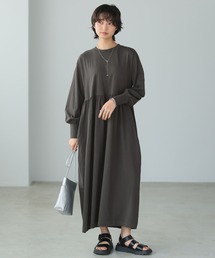 ゆったりギャザーフレアワンピース