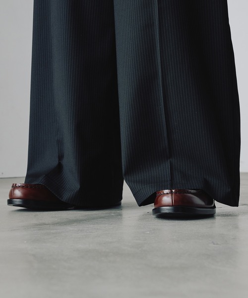 Adoon plain(アドーンプレーン)の「1-Tuck Center Press Straight Slacks / 1タックアソートセンタープレスストレートスラックス(スラックス・メンズ・ブラック/チャコールグレー/グレー/ネイビー・SMALL/LARGE/MEDIUM)」の7枚目の写真