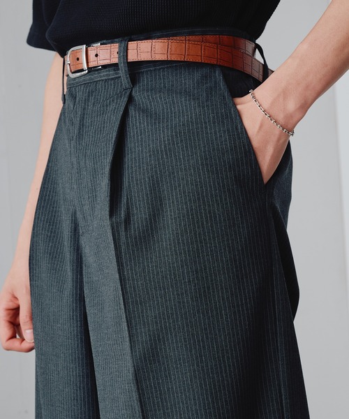 Adoon plain(アドーンプレーン)の「1-Tuck Center Press Straight Slacks / 1タックアソートセンタープレスストレートスラックス(スラックス・メンズ・ブラック/チャコールグレー/グレー/ネイビー・SMALL/LARGE/MEDIUM)」の15枚目の写真