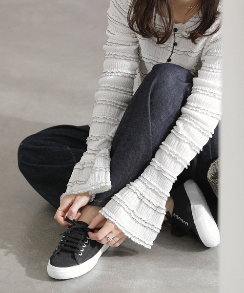 La TOTALITE（ラトータリテ）の「≪追加≫【洗える】Mewl / ミュール ミニフリル2WAYカーデ（ニット/セーター・レディース・ホワイト・FREE）」の6枚目の写真