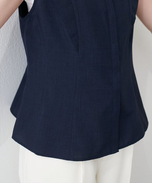 natural couture(ナチュラルクチュール)の「フロントタックペプラムブラウス(シャツ/ブラウス・レディース・ピンク/グレー/ライトベージュ/ネイビー/ミント・FREE)」の12枚目の写真