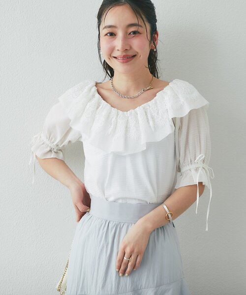 La boutique BonBon(ラブティックボンボン)の「【最強愛され系】リップルレース衿ブラウス(シャツ/ブラウス・レディース・オフホワイト/サックスブルー/ネイビー・FREE)」の2枚目の写真