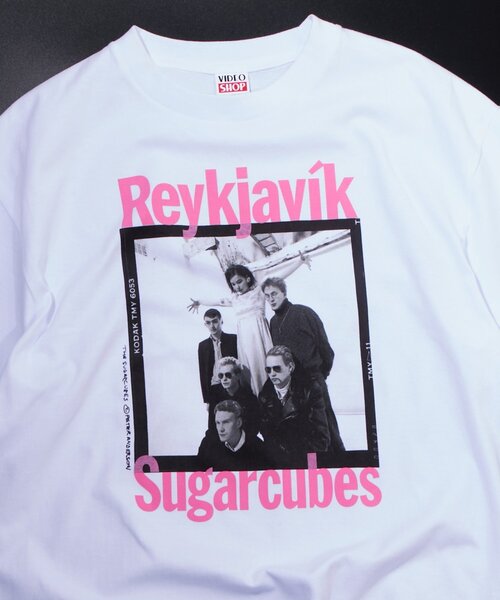 WHO'S WHO gallery(フーズフーギャラリー)の「【PETERANDERSON×VIDEO SHOP】Sugarcubes(Tシャツ/カットソー・レディース・ホワイト・MEDIUM/SMALL)」の3枚目の写真