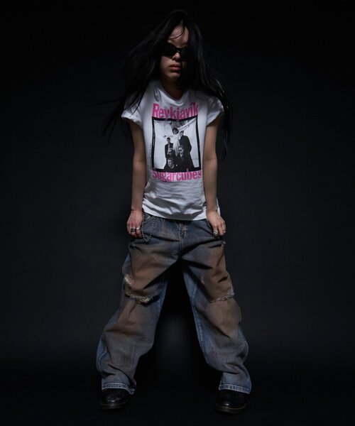 WHO'S WHO gallery(フーズフーギャラリー)の「【PETERANDERSON×VIDEO SHOP】Sugarcubes(Tシャツ/カットソー・レディース・ホワイト・MEDIUM/SMALL)」の6枚目の写真