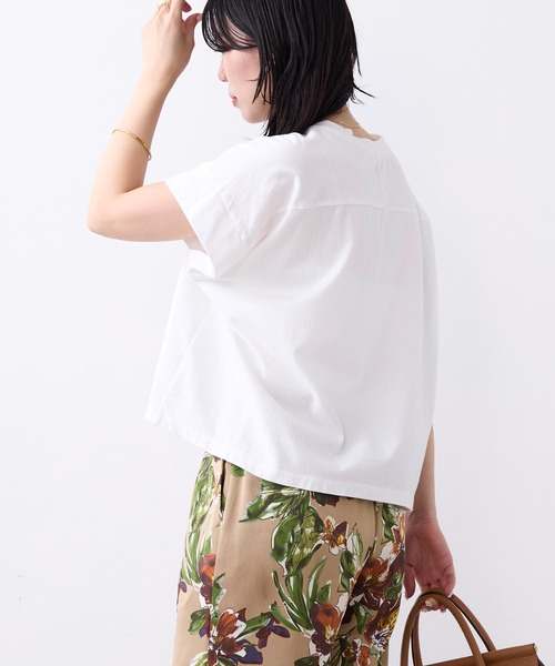 MICA&DEAL（マイカ＆ディール）の「クルーネックワイドスリーブTシャツ（Tシャツ/カットソー・レディース・オフホワイト/チャコールグレー/ミント・FREE）」の5枚目の写真