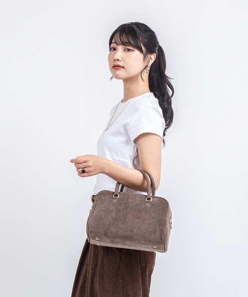 AULENTTI(オウレンティ)の「【AULENTTI/オウレンティ】2WAY スエードレザー ミニボストンバッグ イタリア製(ボストンバッグ・レディース・チャコールグレー/ブラウン・FREE)」の10枚目の写真