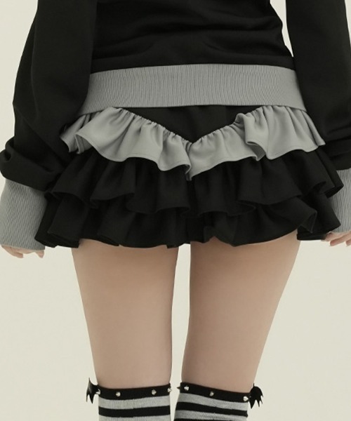 DustDevil（ダストデビル）の「『DustDevil/ダストデビル』Crash skirt/ローウエストフリルスカート（スカート・レディース・ブラック/ホワイト・FREE）」の5枚目の写真