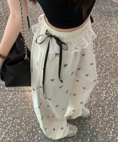 SHEPP(シープ)の「リボン柄 ウエストレース ワイドイージーパンツ(その他パンツ・レディース・ブラック/アイボリー・M/S)」の9枚目の写真