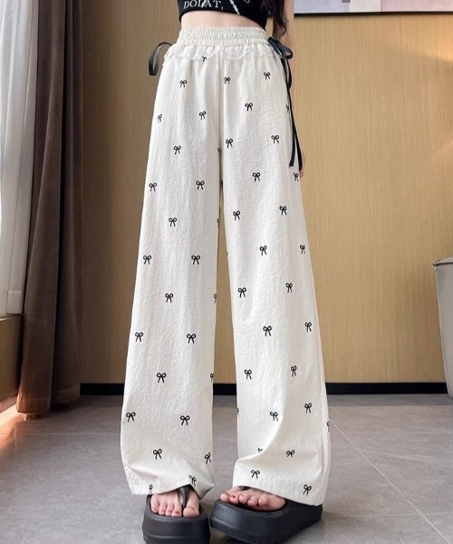 SHEPP(シープ)の「リボン柄 ウエストレース ワイドイージーパンツ(その他パンツ・レディース・ブラック/アイボリー・M/S)」の8枚目の写真