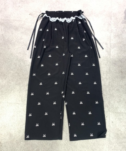 SHEPP(シープ)の「リボン柄 ウエストレース ワイドイージーパンツ(その他パンツ・レディース・ブラック/アイボリー・M/S)」の15枚目の写真