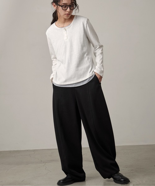 OFROOM(オフルーム)の「Sweat Curve Pants|スウェットカーブパンツ(スウェットパンツ・レディース・グレー/オートミール/ブラック・FREE)」の12枚目の写真