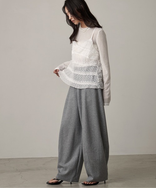OFROOM(オフルーム)の「Sweat Curve Pants|スウェットカーブパンツ(スウェットパンツ・レディース・グレー/オートミール/ブラック・FREE)」の10枚目の写真
