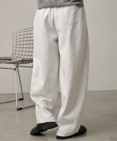 OFROOM(オフルーム)の「Sweat Curve Pants|スウェットカーブパンツ(スウェットパンツ・レディース・グレー/オートミール/ブラック・FREE)」の15枚目の写真