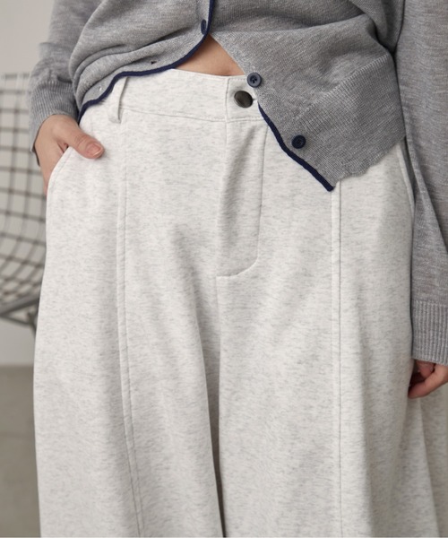 OFROOM(オフルーム)の「Sweat Curve Pants|スウェットカーブパンツ(スウェットパンツ・レディース・グレー/オートミール/ブラック・FREE)」の13枚目の写真