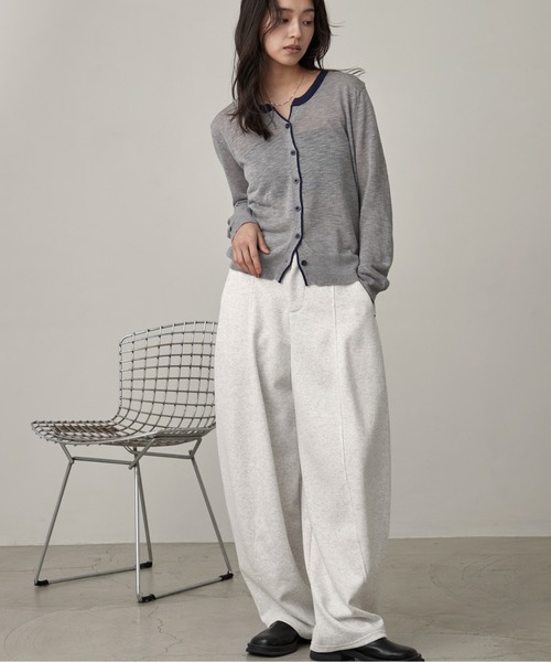 OFROOM(オフルーム)の「Sweat Curve Pants|スウェットカーブパンツ(スウェットパンツ・レディース・グレー/オートミール/ブラック・FREE)」の4枚目の写真