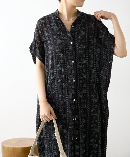 ear PAPILLONNER(イアパピヨネ)の「フロントボタン柄ワンピース2【SUM1 STYLE】(ワンピース・レディース・ブラック/ネイビー/レッド・FREE)」の1枚目の写真