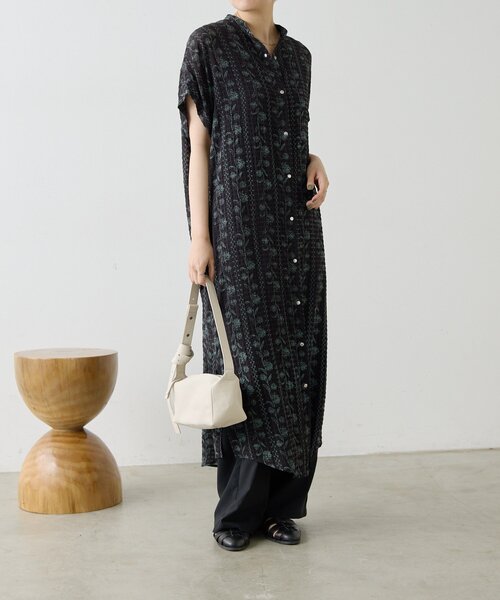 ear PAPILLONNER(イアパピヨネ)の「フロントボタン柄ワンピース2【SUM1 STYLE】(ワンピース・レディース・ブラック/ネイビー/レッド・FREE)」の11枚目の写真