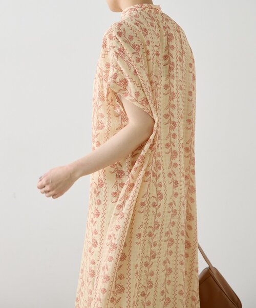 ear PAPILLONNER(イアパピヨネ)の「フロントボタン柄ワンピース2【SUM1 STYLE】(ワンピース・レディース・ブラック/ネイビー/レッド・FREE)」の6枚目の写真