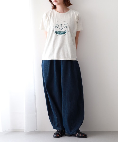 Emago（イマゴ）の「EMAGO ﾏﾘﾝﾌﾟﾘﾝﾄﾚｷﾞｭﾗｰT 半袖（Tシャツ/カットソー・レディース・チャコールグレー/グリーン/アイボリー・FREE）」の8枚目の写真