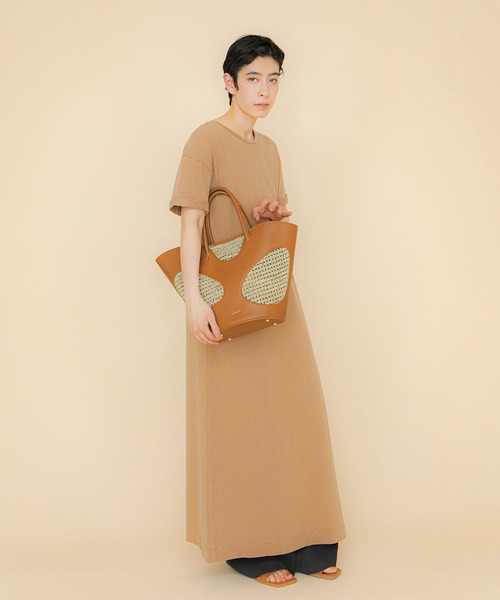 LE VERNIS(ル・ベルニ)の「LE VERNIS(ル・ベルニ)Hole digging tote(トートバッグ・レディース・ブラウン/ブラック・FREE)」の17枚目の写真