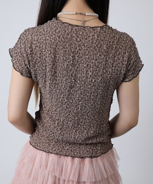 HOOK(フック)の「HOOK for girls バブルシフォン総柄クロップドトップス (SS)(Tシャツ/カットソー・レディース・ピンク/オフホワイト/レオパード/チョコ/レンガ/グレー・FREE)」の7枚目の写真