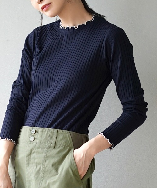 zootie（ズーティー）の「ロングスリーブ リブカットソー［クルーネック］（Tシャツ/カットソー・レディース・レッド系その他/イエロー系その他2/グリーン系その他2/ブラック×ホワイト/ホワイト×ブラック/グレー系その他3/ブルー/ベージュ系その他/ブラック系その他/ベージュ×ブラック/グレー系その他/カーキブラウン/ブルー系その他2/ネイビー/サーモンピンク/レッド系その他2/グレイッシュベージュ/ミント/テラコッタ/アイボリー・M/L/LL）」の15枚目の写真