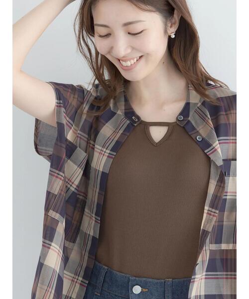Te chichi(テチチ)の「【接触冷感】前後2WAYデザインネックタンクトップ(タンクトップ・レディース・ブラウン/ブラック/チャコールグレー/オフホワイト/シルバー・F)」の6枚目の写真