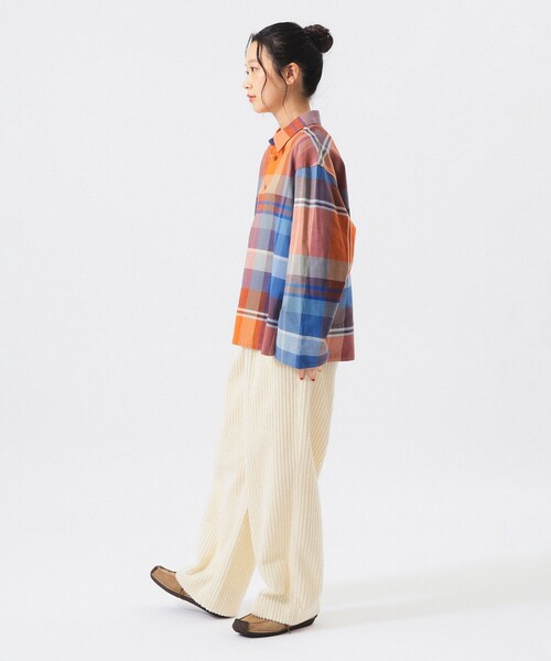 BEAMS BOY(ビームスボーイ)の「ビッグ チェック スモック(シャツ/ブラウス・レディース・ブラック/オレンジ/インディゴブルー・2/1/0/3)」の9枚目の写真