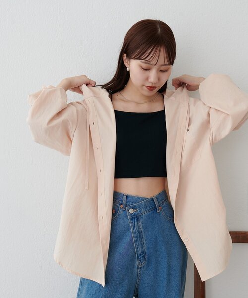 DISCOAT(ディスコート)の「刺繍入りフードシャツ(シャツ/ブラウス・レディース・ベビーピンク/アイボリー/ブルー/ブラウン・FREE)」の5枚目の写真