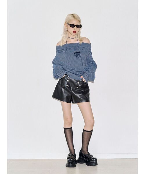 jouetie(ジュエティ)の「ダブルボタンフェイクレザーショートパンツ(その他パンツ・レディース・カーキ/ボルドー/ブラック・FREE)」の9枚目の写真