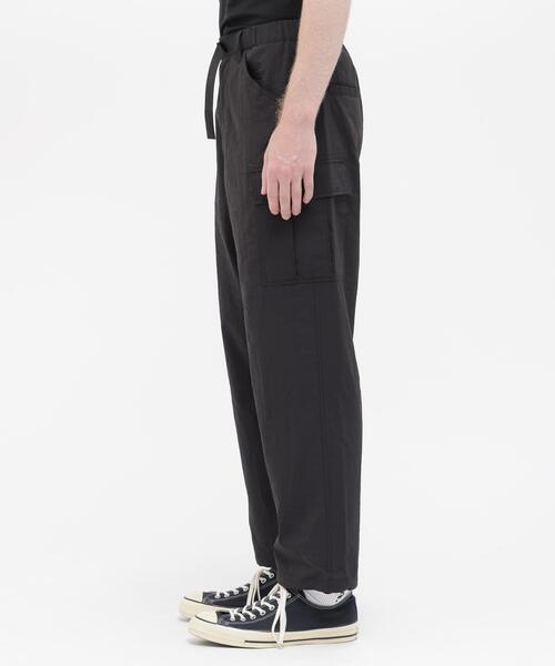 AVIREX(アヴィレックス)の「《URBAN GEAR》HEAT SHIELD NYLON CARGO PANTS / アーバンギア ヒートシールド ナイロンカーゴパンツ / AVIREX / アヴィレックス(カーゴパンツ・メンズ・ブラック・LARGE)」の4枚目の写真