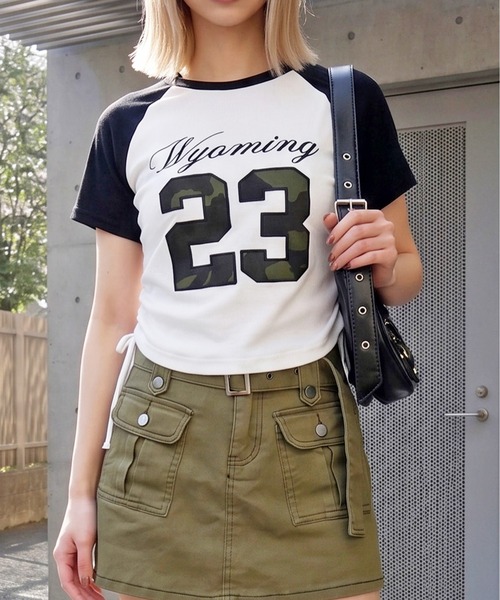 FUN（ファン）の「ナンバリングラグランカットソー（Tシャツ/カットソー・レディース・レッド/チャコールグレー/ブラック・FREE）」の2枚目の写真