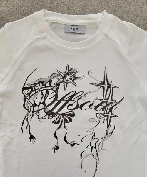 SHEPP(シープ)の「【26年秋冬新作】Y2KサイバーグラフィックラグランロンT(Tシャツ/カットソー・レディース・ブラック/ホワイト・M/L)」の9枚目の写真