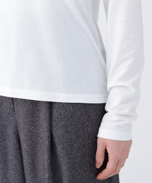 NAVYNAVY(ネイビーネイビー)の「引き算がつくるシンプルスクエアプリントロンT(Tシャツ/カットソー・レディース・ホワイト系その他/ピンク系その他2・FREE)」の4枚目の写真