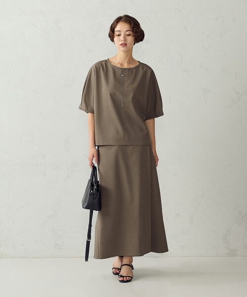 COMME CA ISM(コムサイズム)の「マイクロツイル Tブラウス / セットアップ対応(シャツ/ブラウス・レディース・ブラウン/チャコール・FREE)」の10枚目の写真