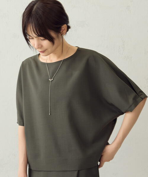 COMME CA ISM(コムサイズム)の「マイクロツイル Tブラウス / セットアップ対応(シャツ/ブラウス・レディース・ブラウン/チャコール・FREE)」の6枚目の写真