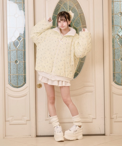 Pal elfy（パルエルフィー）の「ケーブル小花柄リバーシブル中綿（テーラードジャケット・レディース・ピンク/オフホワイト・フリー）」の11枚目の写真