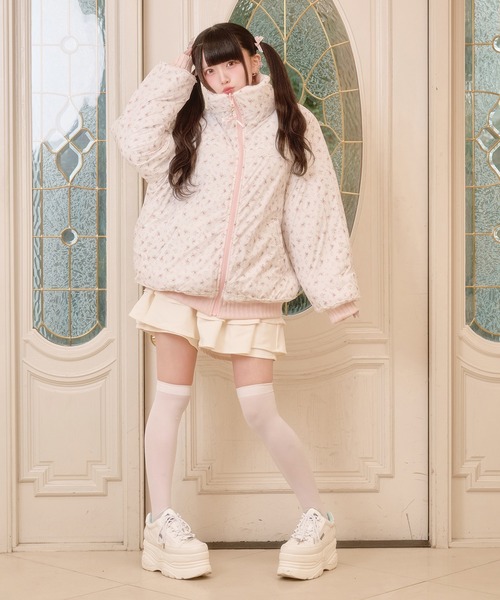 Pal elfy（パルエルフィー）の「ケーブル小花柄リバーシブル中綿（テーラードジャケット・レディース・ピンク/オフホワイト・フリー）」の18枚目の写真