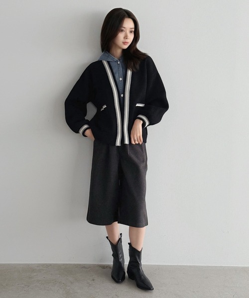 Jewelobe（ジュエローブ）の「デニムドッキング配色ニットカーディガン（カーディガン/ボレロ・レディース・アイボリー/ブラック/ブラウン・FREE）」の7枚目の写真