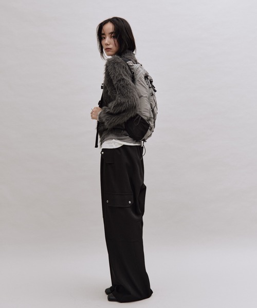 ANF.MUU(アンフムー)の「シャギーダブルジップカーディガン(カーディガン/ボレロ・レディース・アイボリー/ブラウン/チャコールグレー・FREE)」の8枚目の写真