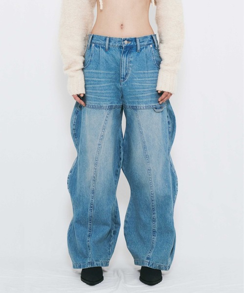 VIAVANDA(ヴィアヴァンダ)の「WAVE DENIM PANTS(デニムパンツ・レディース・ブルー/インディゴブルー・SMALL/MEDIUM)」の1枚目の写真