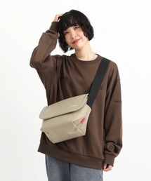 NYLON MESSENGER BAG JR (SM) BP W/DIV MGNT NYLON TUSSAH QUILL