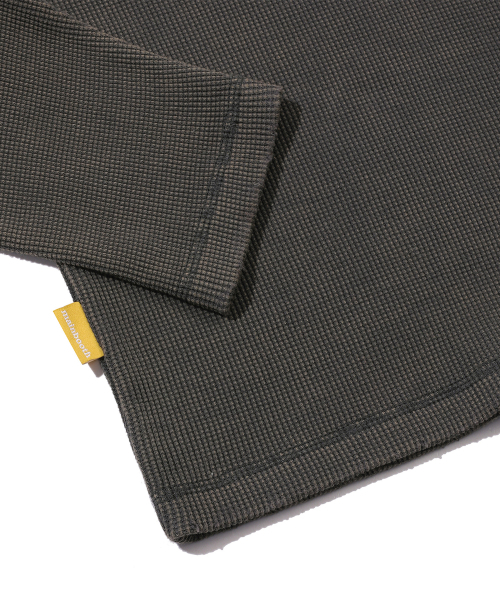 MAINBOOTH（メインブース）の「Washed Henley T-shirt(CHARCOAL)（Tシャツ/カットソー・レディース・その他・S-M/LARGE）」の6枚目の写真