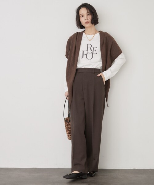 OPAQUE.CLIP(オペークドットクリップ)の「ロゴアソートロングTシャツ【洗濯機OK】(Tシャツ/カットソー・レディース・ホワイト/ブラウン系その他/ライトベージュ・00)」の6枚目の写真