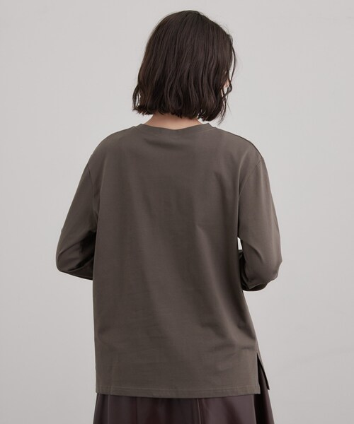 OPAQUE.CLIP(オペークドットクリップ)の「ロゴアソートロングTシャツ【洗濯機OK】(Tシャツ/カットソー・レディース・ホワイト/ブラウン系その他/ライトベージュ・00)」の18枚目の写真